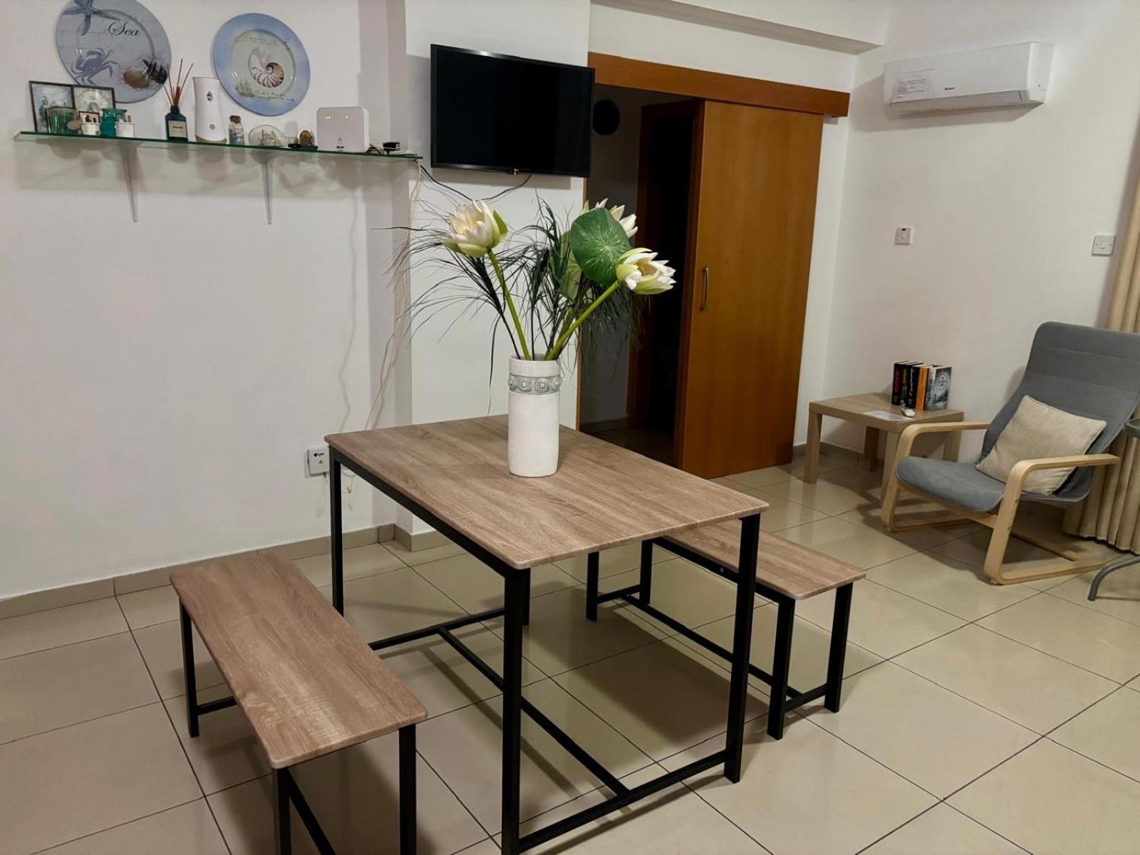 Vip Resort Apartment On Makenzie Beach Lárnaka Kültér fotó
