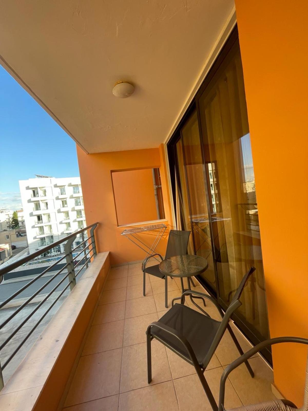 Vip Resort Apartment On Makenzie Beach Lárnaka Kültér fotó