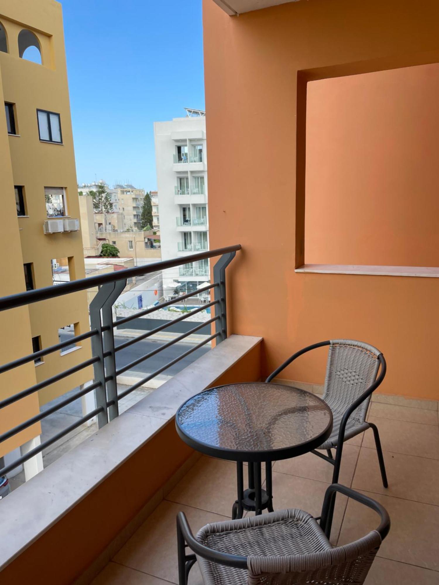 Vip Resort Apartment On Makenzie Beach Lárnaka Kültér fotó
