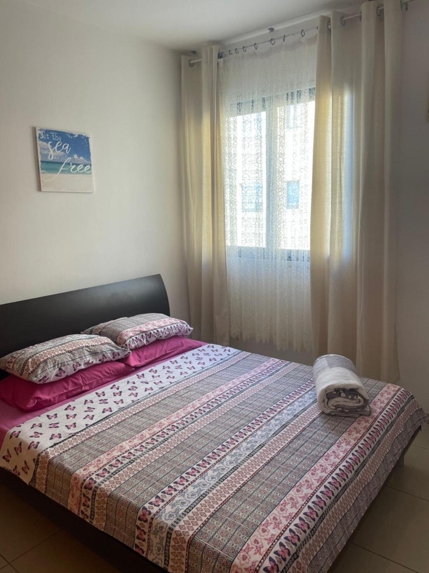 Vip Resort Apartment On Makenzie Beach Lárnaka Kültér fotó