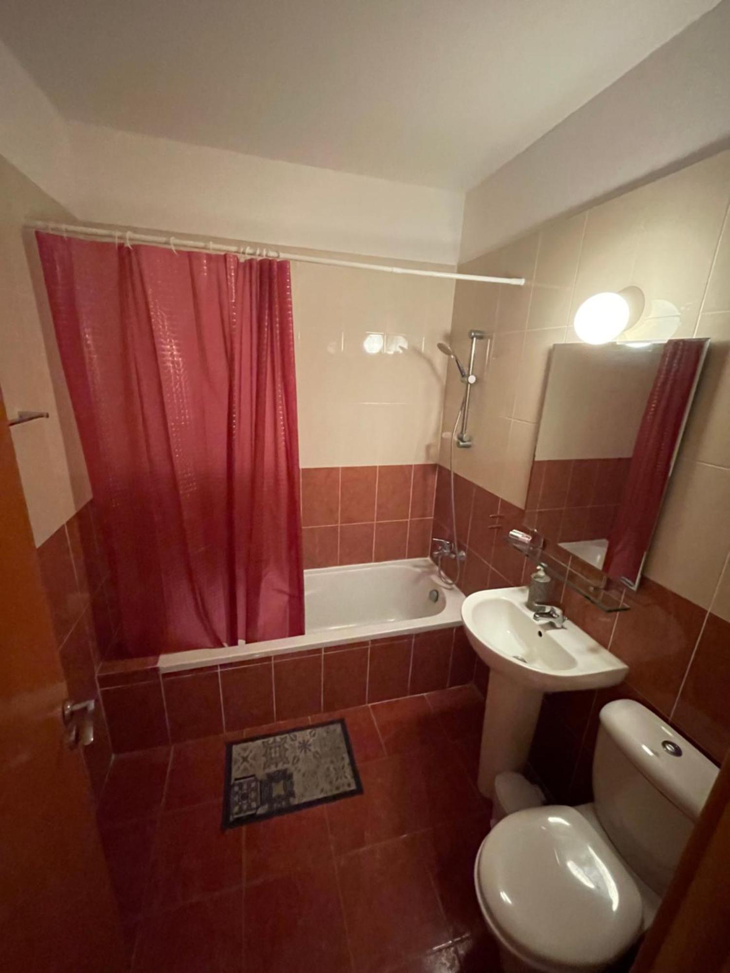 Vip Resort Apartment On Makenzie Beach Lárnaka Kültér fotó
