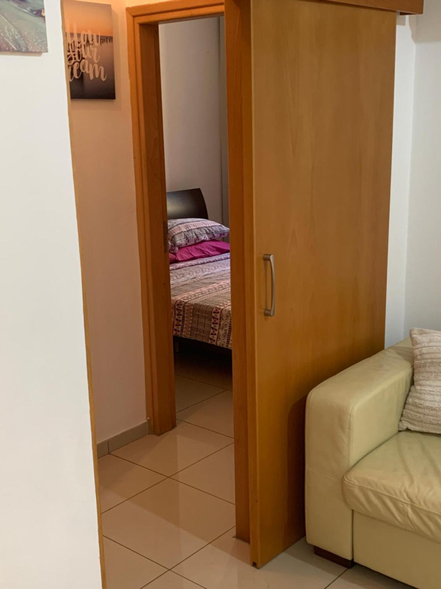 Vip Resort Apartment On Makenzie Beach Lárnaka Kültér fotó
